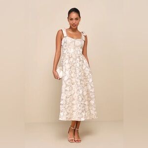 Lulu’s cream floral midi dress